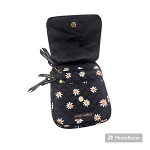 Simply Southern Crossbody Bag with daisies with adjustable Strap.